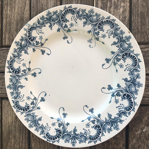 assiettes plates faience - location vaisselle ancienne