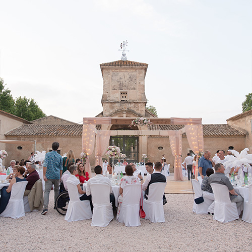 location vaisselle ancienne mariage